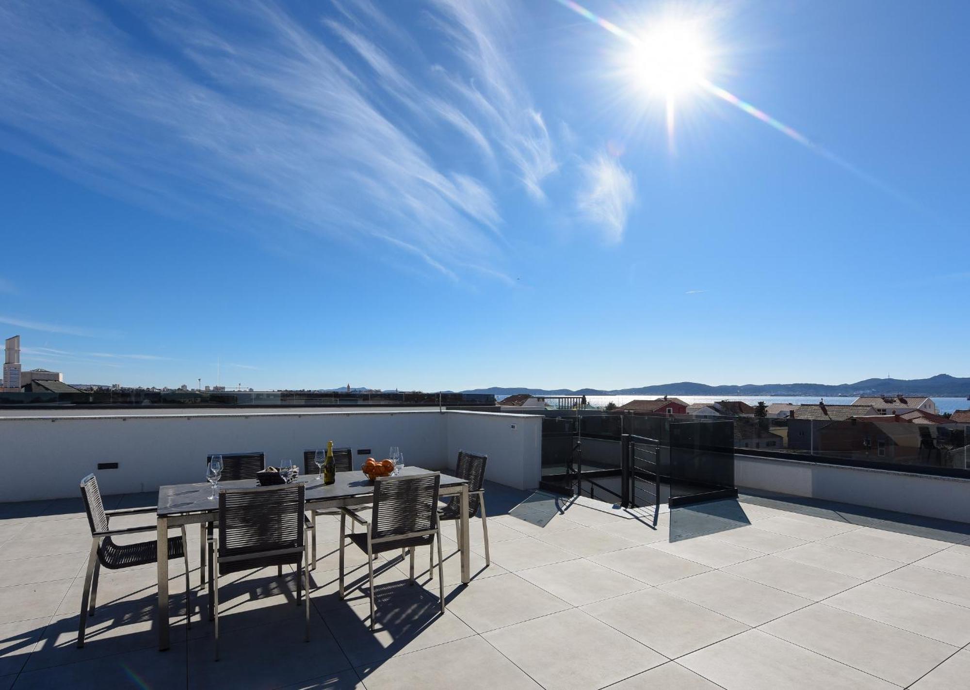 Fux Luxury Rooftop Terrace Jacuzzi & Bbq Ζαντάρ Εξωτερικό φωτογραφία